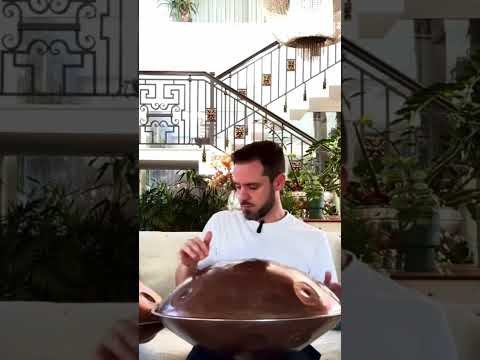 Handpan music at beautiful house! 🤩