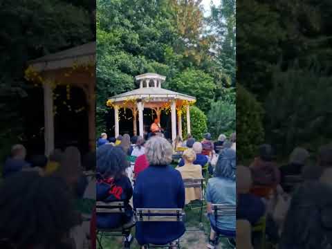 Music adds new colors to a beautiful evening