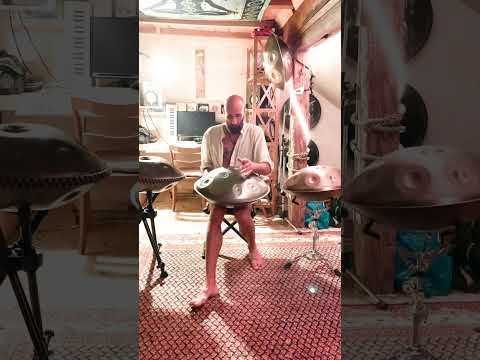 Flavio Salvaje - Between