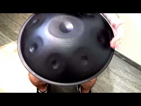 Tzevaot Handpan Voyager (E3) B3 D4 E4 F#4 G4 B4 D4 + Booty taps: D3 F#3 G3