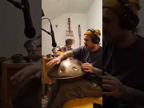 First time we met and this is what came out.Handpan & Guitar and some MIDI sounds #handpan #guitar