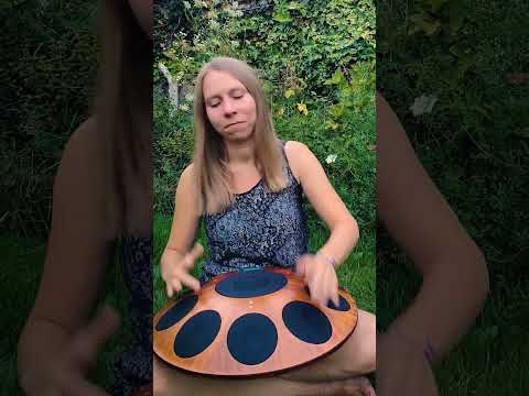 My first idea on the @neotone.digitalhandpan ☺️✨🛸 #handpan #handpanlover #percussion #music #hang