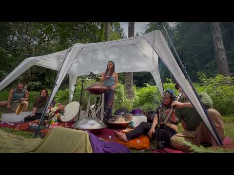 "Raise Up Your Body" by The Unstruck Sound | Improvised live @ Blooming Heart 2022