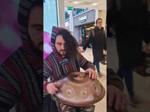 Making people smile @CentreMK | Busking in Milton Keynes | Handpan Music