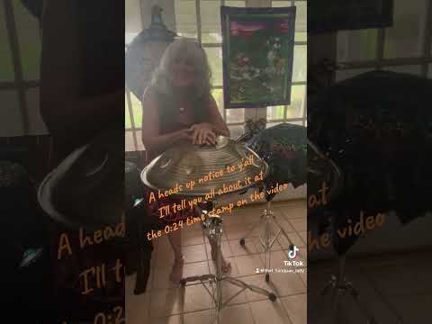 🛸🎶 That Handpan Lady playing her C# Celtic minor made by @AxiomHandpans 💕 🎶🛸