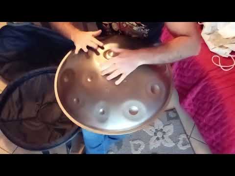 Paradiddle groove fills with Meraki F low Pygmy handpan