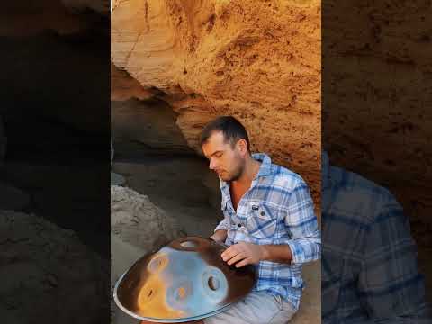 Łukasz Dembiński - Between the rocks @ Morocco 2023 🇲🇦🇲🇦 Handpan solo D Kurd 20
