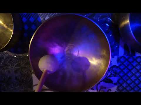 Hypnotic Sounds of Singing Bowl