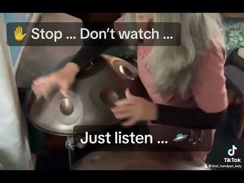 πΈπΆ That Handpan Lady with her beloved A2 Avebury by ββ ββ @gios.instruments ππΆπΈ