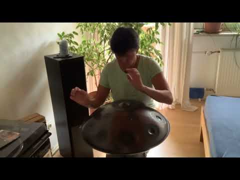 „Hallelujah“ on Handpan F Voyager, Leaf Sound Sculpture