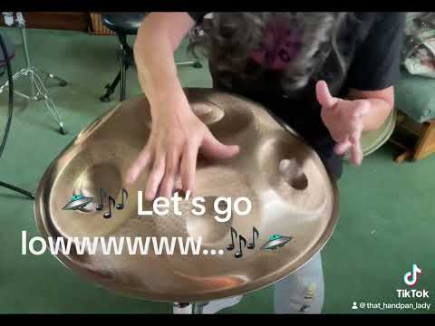 🛸🎶 That Handpan Lady Tappin’ on an A La Sirena created by @pansmithhandpans7080 🎶🛸