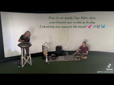 🛸🎶 💕 Two Tiflis F2s at play here … Love love love moments like these!! 💕 🎶🛸