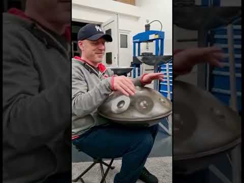 First touch of my new Baby (Handpan) and I couldn’t stop playing 🔥😍