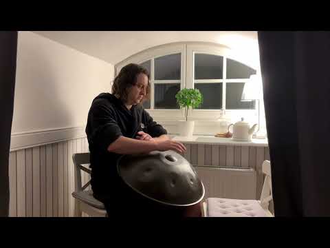 Improvisation in the classic handpan-style))) @OmanaHandpan