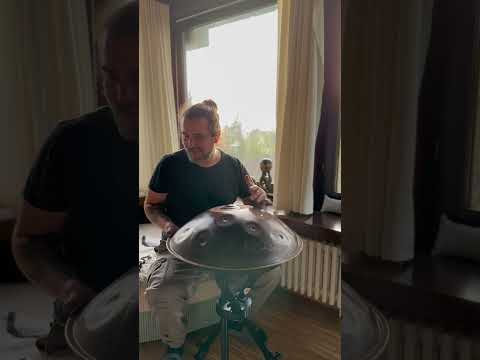 What a beutiful song 🥰✨🙏🏻✨ #handpan #handpanlife #drummer #relax #percussion #home #music #love