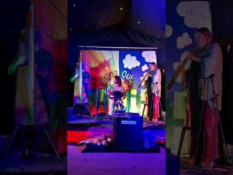 We didn't plan this... mash-up collab at hangoutUK with harp, handpan and saxophone