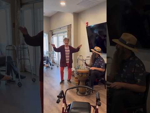 Drum circles with memory care are always fun! 🪘🥁🪇💃 #drumming #alzheimer #dementia #memorycare
