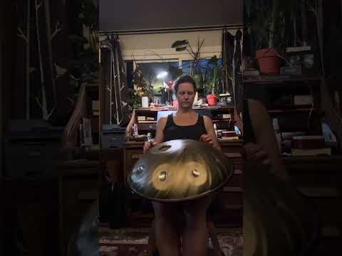 Handpan music. With backing track. Groovy.
