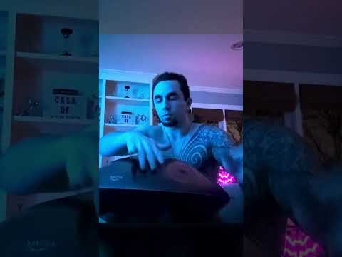 🎶😝 Hittin' the SUPER high notes today (full vid linked) #handpanmusic #handpanmeditation