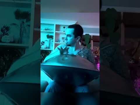 Handpan beats to start your day ❤️🛸 (full vid linked)  #handpanmeditation #musician