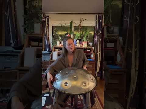 Soothing handpan music. With delay effect from Boss DD-20