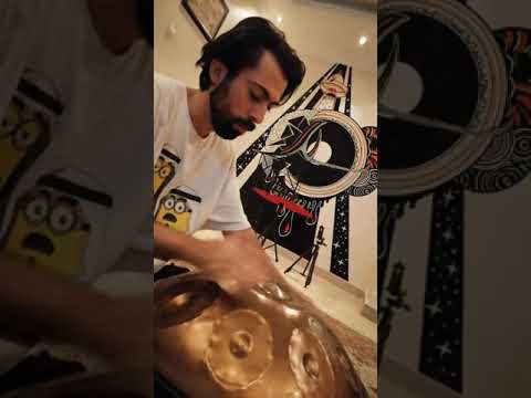 playing #handpan with my #spaceship 🛸👁️🪐🌌#hangdrum #alipantam #هندپن #هنگدرام