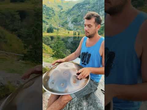 Łukasz Dembiński @ Samotnia 2023 (handpan solo D Kurd 20)