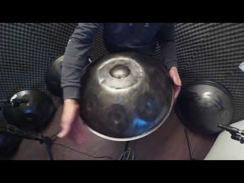 800 euro  MADE IN ITALY 100%  AMA Handpan ACCIAIO / STAINLESS STEEL  -D KURD - RE MINORE -(Nr. 2.23)