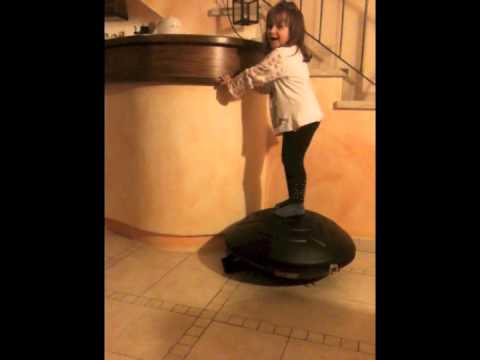 Asia ballerina con Handpan - Disco Armonico