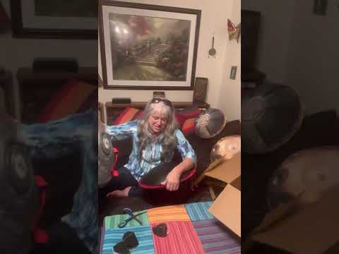 @thathandpanlady4510  🛸🎶 IT’S AN UNBOXING!! 🎶🛸