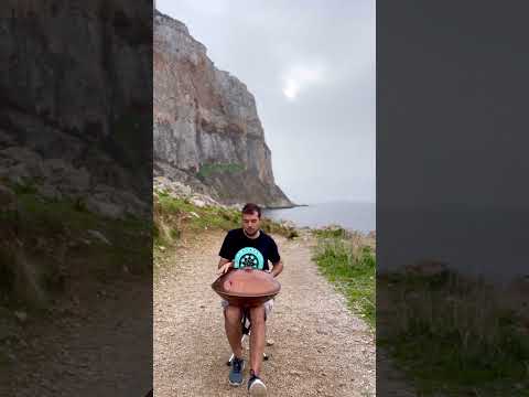 Łukasz Dembiński - handpan solo F# Low Pygmy 21 @ Sicily 🇮🇹