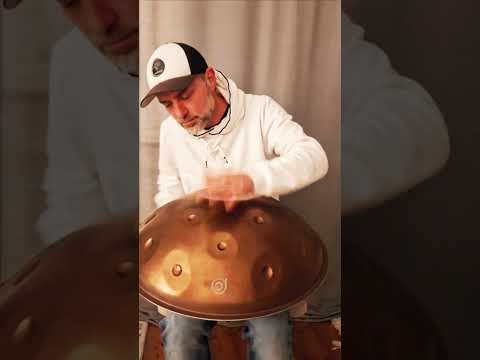 Ein Ufo macht Musik... besinnliche Weihnachten 2024.  #handpan #Ufo #erwachen #liebe