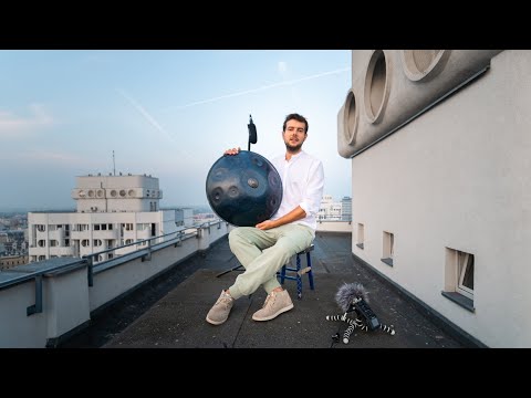 'Discovering' Łukasz Dembiński (handpan solo) | Manhattan @ Wrocław 2021