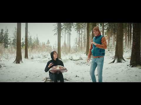 Patrik & Pavel: live duet in winter forest