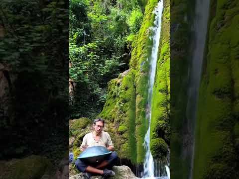 Vadu Crişului waterfall [handpan music]
