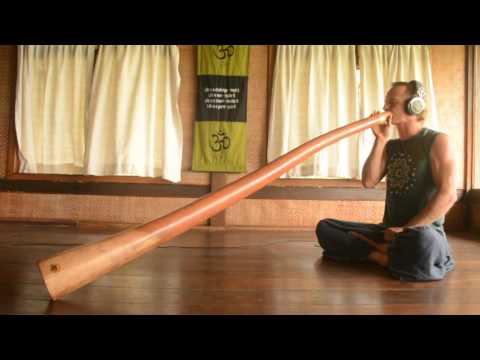 DIDGERIDOO FROM AUSTRALIAN BLOOD WOOD EVCALIPTUS