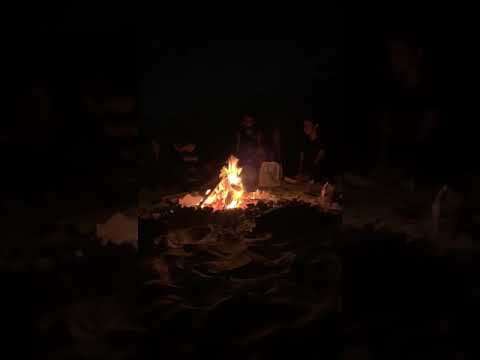 البنت الشلبية على أنغام اليوغا  yoga event in dubai desert