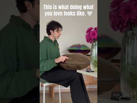 POV: He’s completely lost in his music 🥹🎶 | Day 6 #handpan #shorts