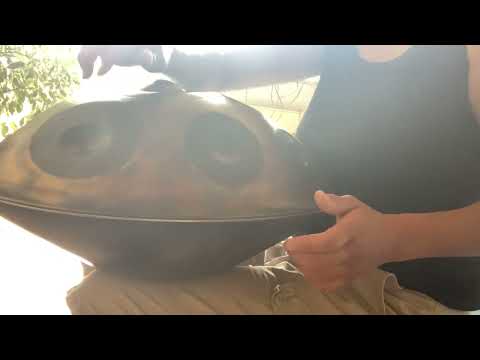 "Short Romantic" on F Voyager Handpan