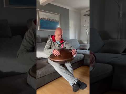 Handpan - Jamming the first time on a C# Pygmy 🤩