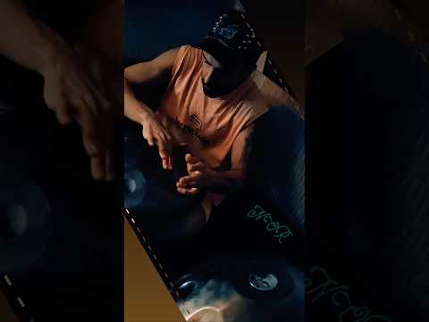 A spaceship made of sound🎶🎵.#SoundSpaceship #HangDrum #handpan #handpanmusic