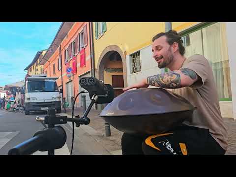 City Busking with a Handpan | Positive energy | ♬01