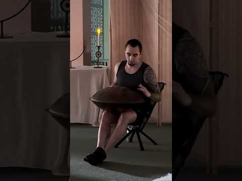 🛸Some rolling melodies on a Friday ❤️ (full vid linked) #handpanmeditation #percussion #handpanmusic