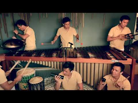 Muchos Rafas tocando de todo!