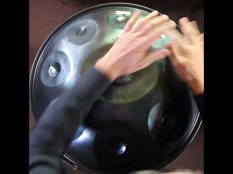 Short Handpan Piece played fastly