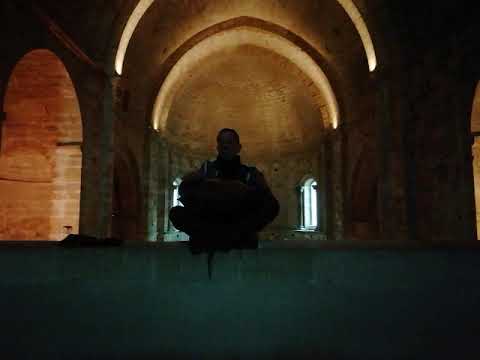 Grunënwald #handpan #meditationmusic #streetart #handpanplayer #handpanworld #handpanmusic #pantam
