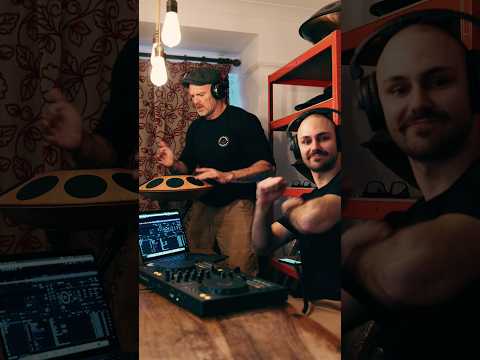 Weekend vibes ​🪩 🕺🏻@neotone.digitalhandpan #handpan #neotone