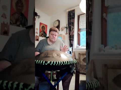 meine Cenz Handpan in D Hijaz mit rope