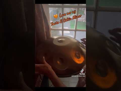 🛸🎶 With much gratitude to @tactahandpans , I’m playing my beloved  E Celtic Minor! 💕 🎶🛸