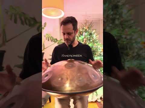 Christmas Eve Greensleeves on the Handpan #handpan #handpansound #christmas #xmastree #xmasday
